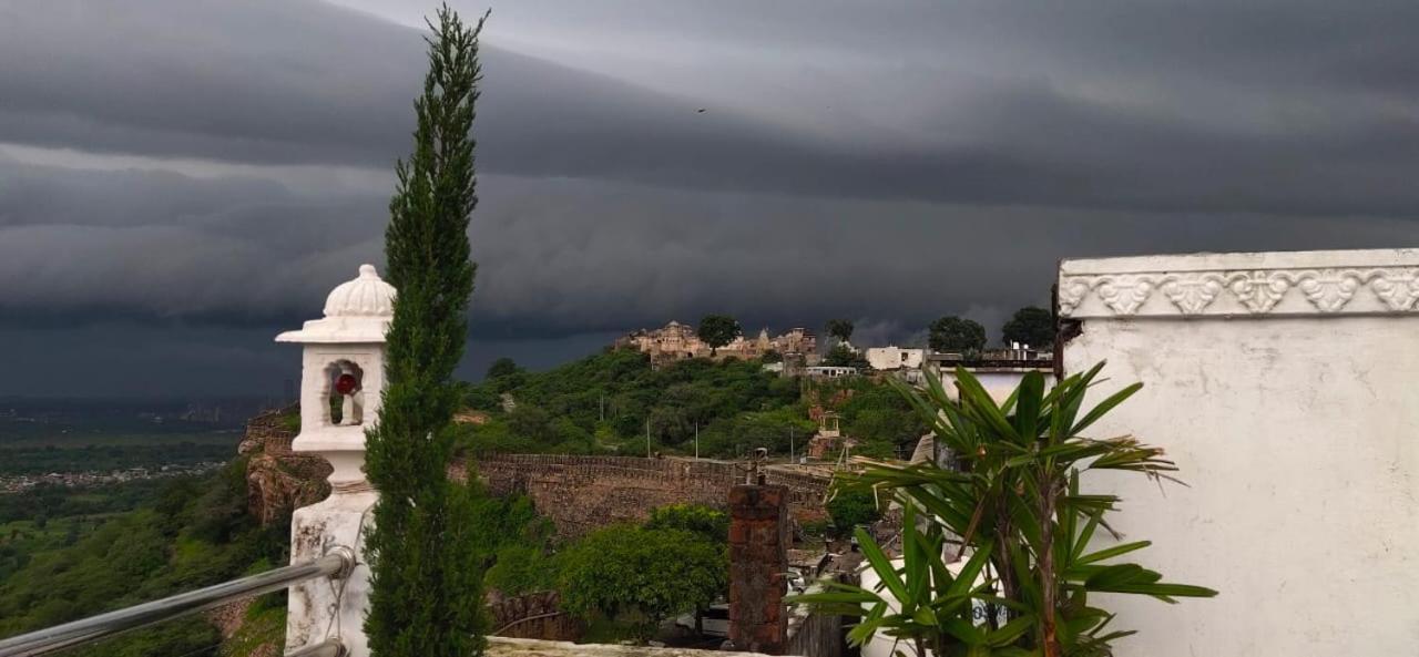 Chittorgarh Fort Haveli Panzió Kültér fotó